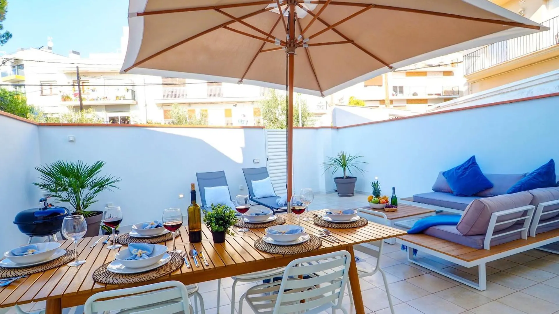 Sebastian Patio By Hello Homes Sitges 0*,  Spanyolország
