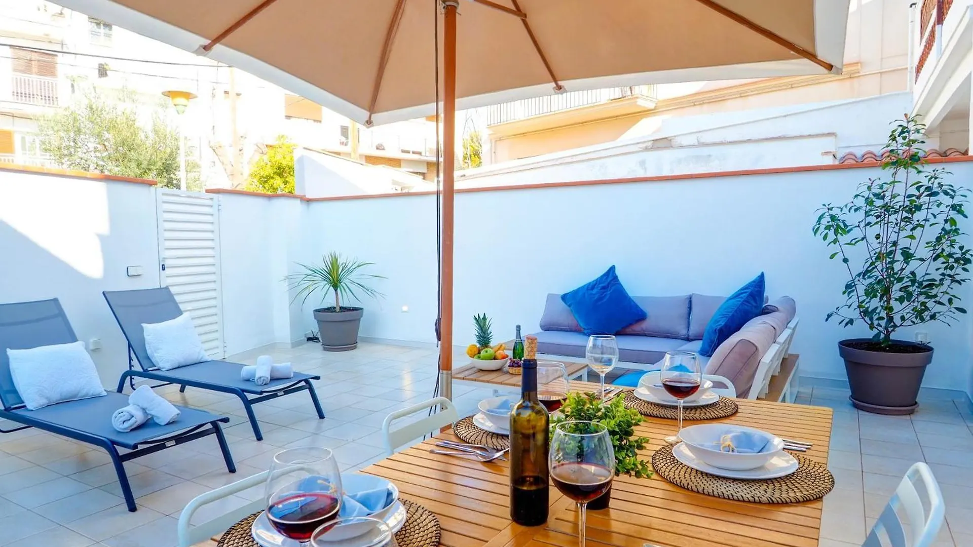 Apartment Sebastian Patio By Hello Homes Sitges