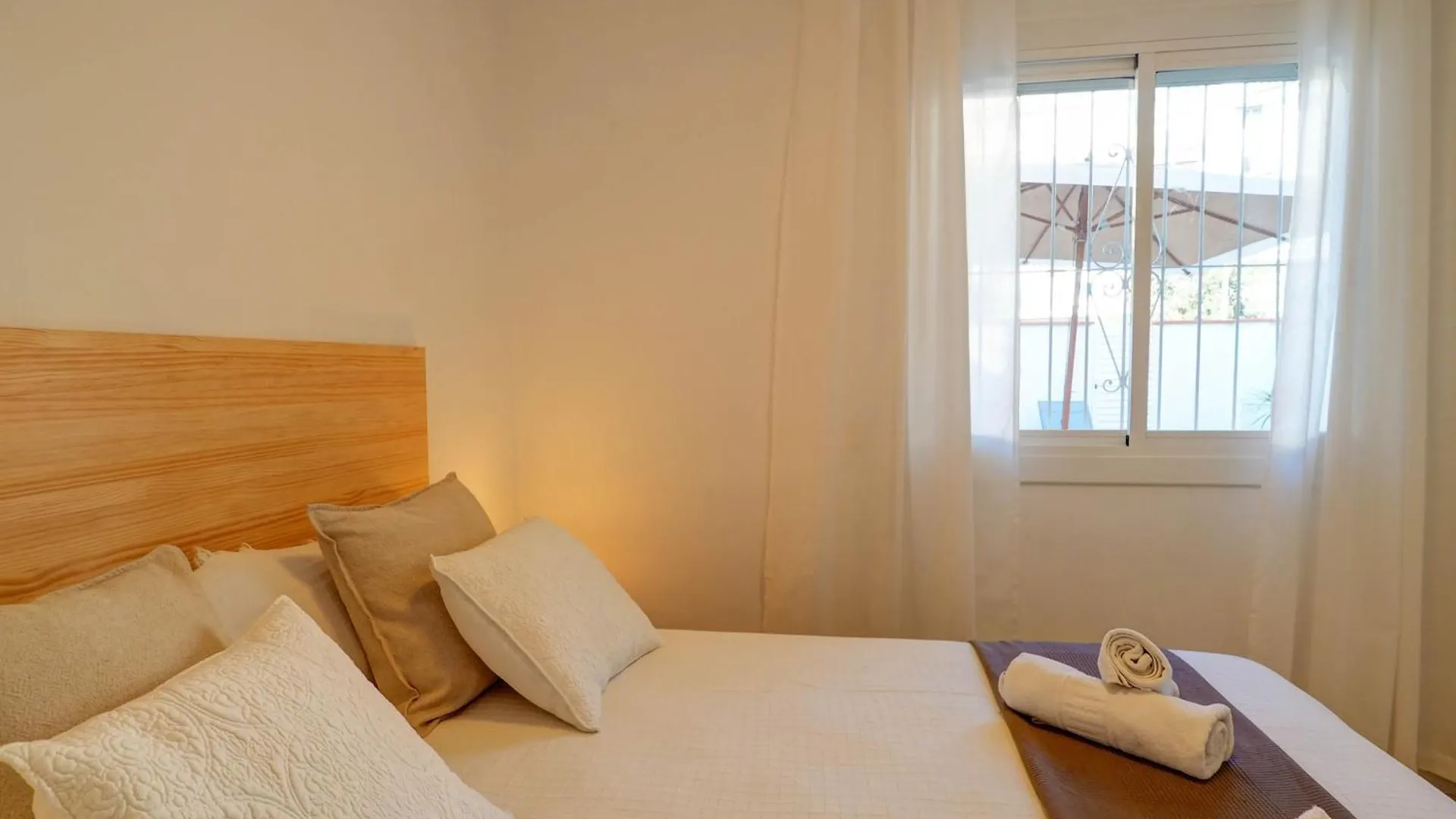 Sebastian Patio By Hello Homes Sitges Apartment