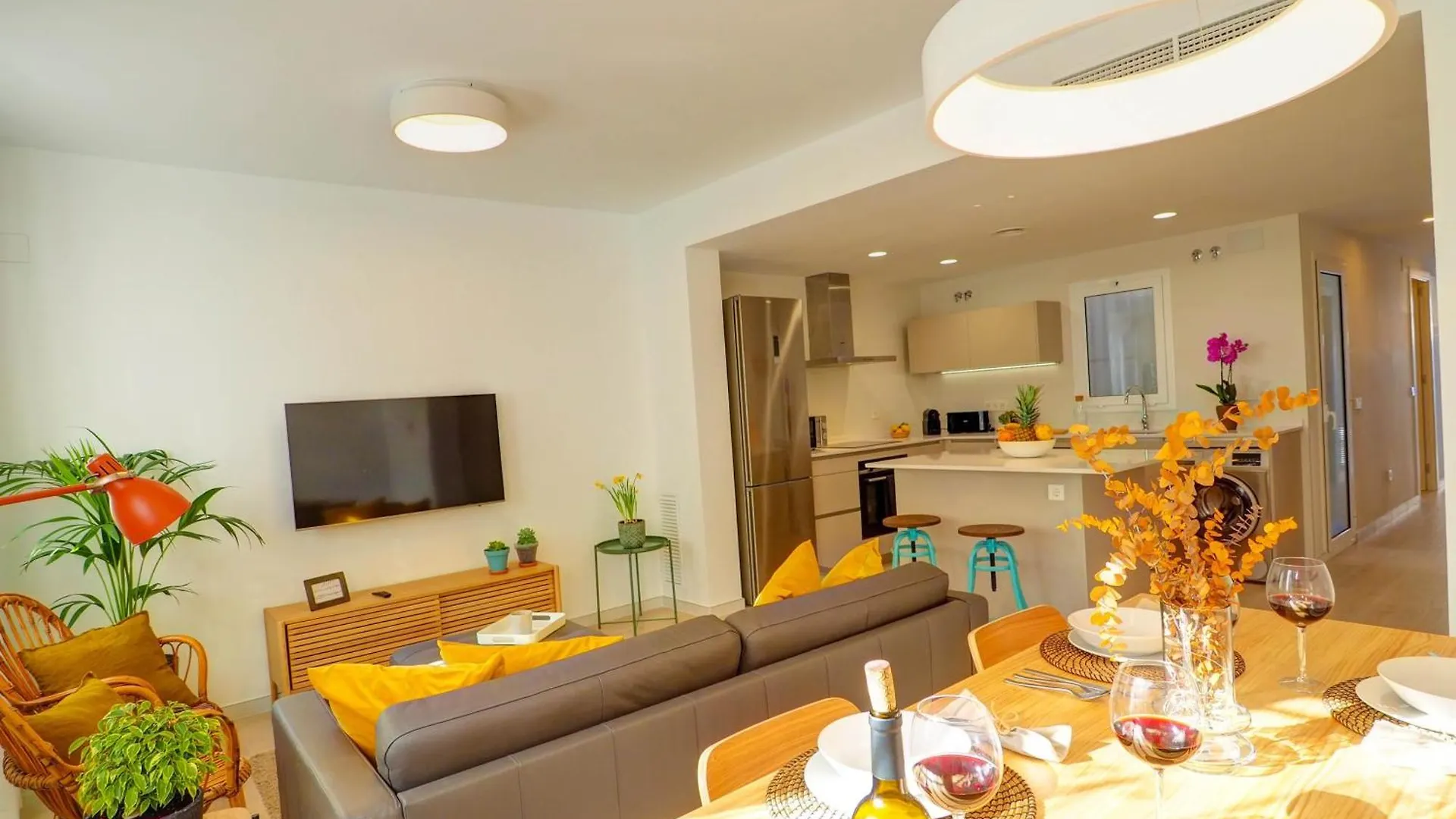 Apartment Sebastian Patio By Hello Homes Sitges